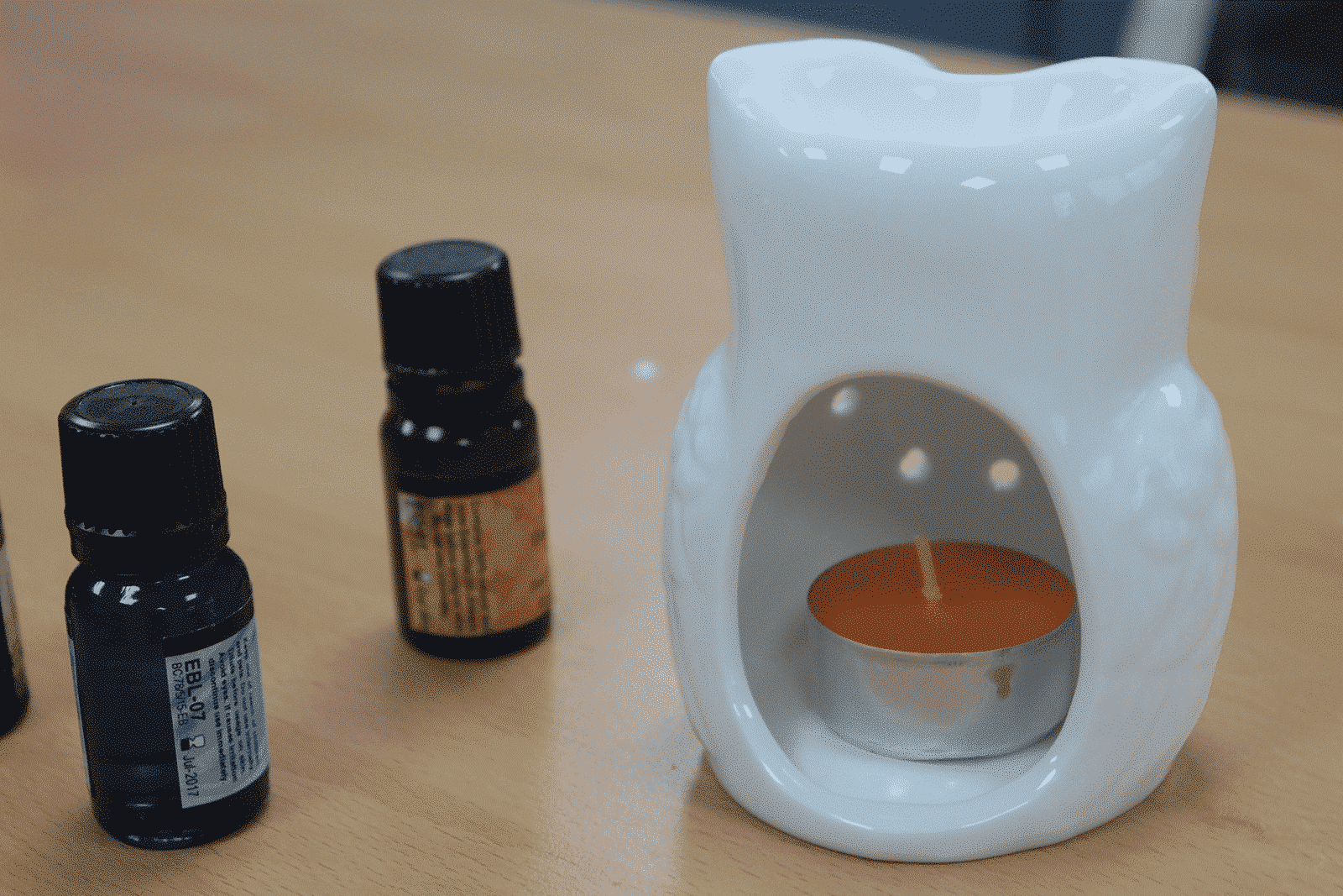Classic White Oil Burner - Tall Owl-2